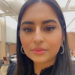 Meet your Posher, Saj